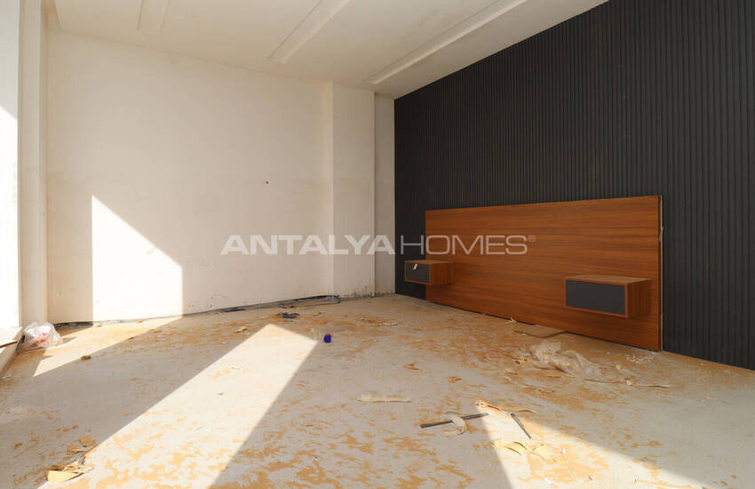 Houses with Spacious High Ceiling Design in Antalya Dosemealti 39