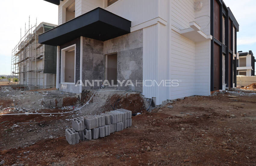 Houses with Spacious High Ceiling Design in Antalya Dosemealti 34