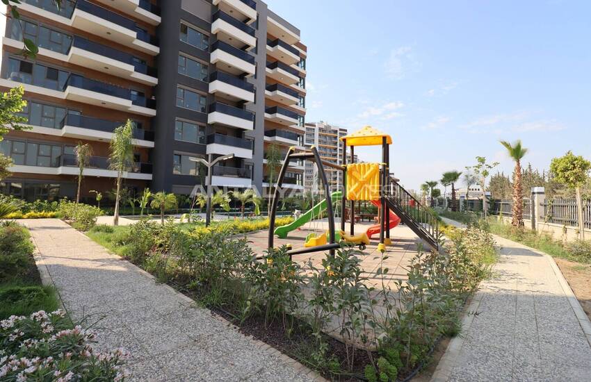 Antalya Altıntaş'ta Havalimanına Yakın Konumda Şık Daireler 18