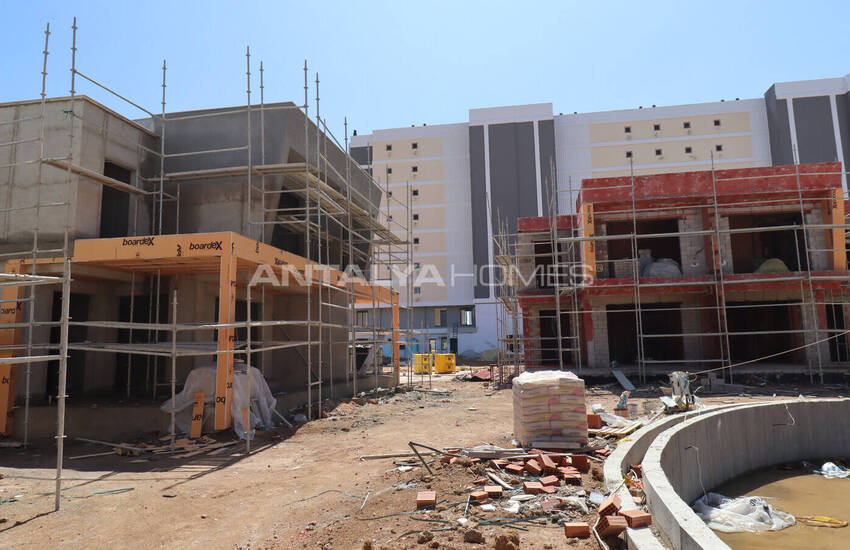Antalya Altıntaş'ta 4 Yatak Odalı Yarı Müstakil Evler 16