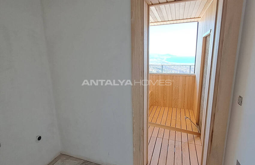 ملک با دید دریا با استخر و باغ خصوصی در آلانیا 44