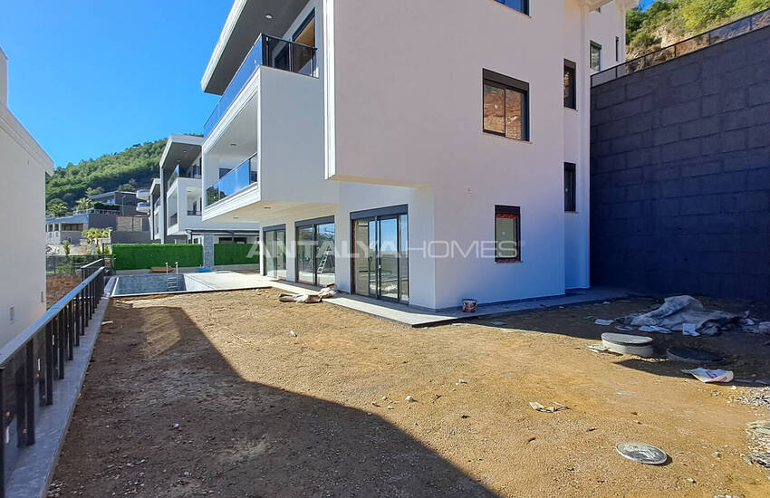 ملک با دید دریا با استخر و باغ خصوصی در آلانیا 26