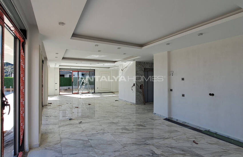 ملک با دید دریا با استخر و باغ خصوصی در آلانیا 32