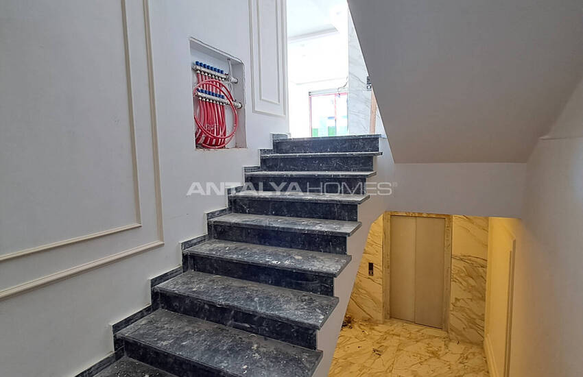 ملک با دید دریا با استخر و باغ خصوصی در آلانیا 29