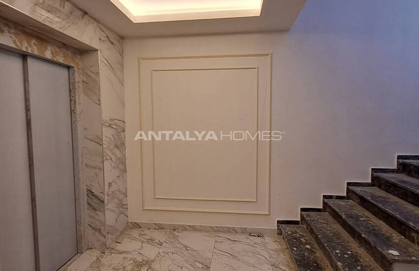 ملک با دید دریا با استخر و باغ خصوصی در آلانیا 27