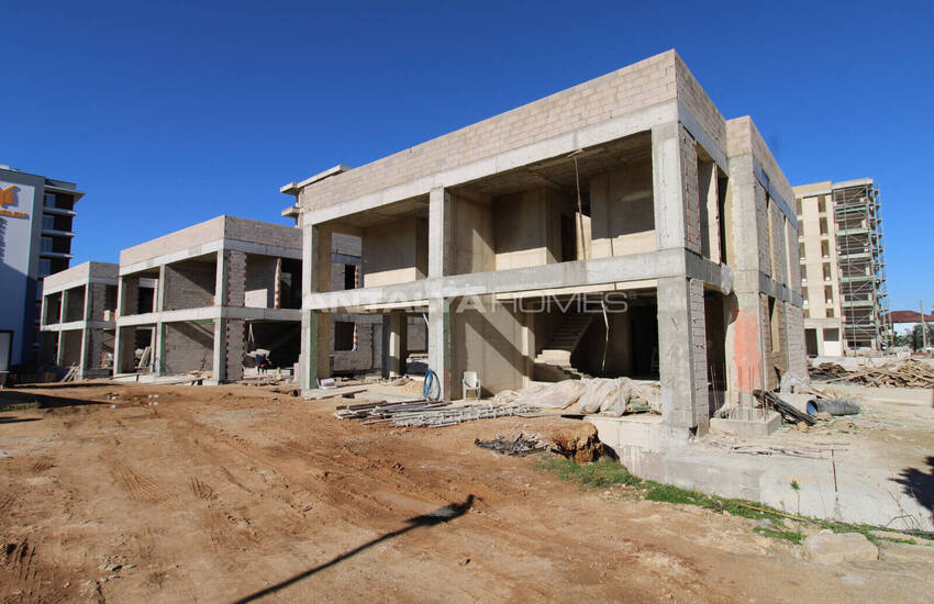 Huizen Met Prive Zwembad Aan De Hoofdweg In Antalya Altıntaş 39