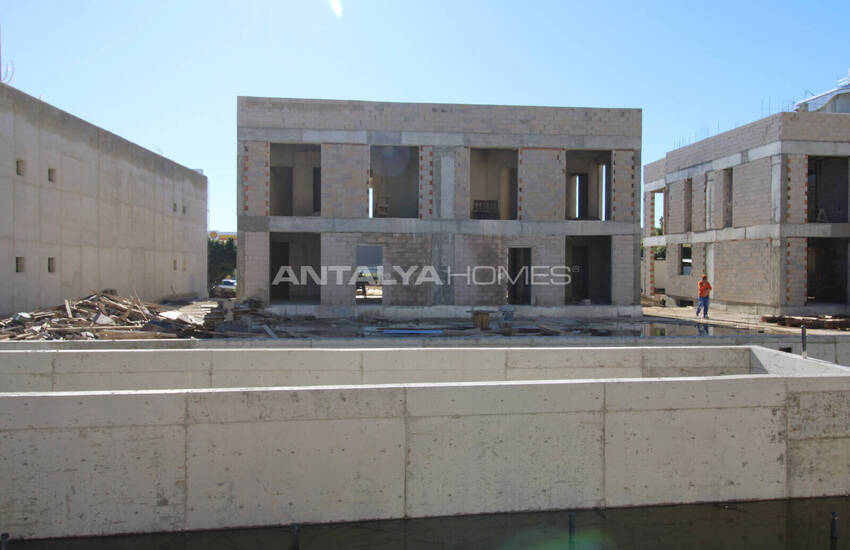 Huizen Met Prive Zwembad Aan De Hoofdweg In Antalya Altıntaş 41