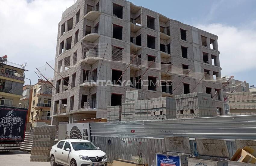 Investment Flats Close to All Main Points in Antalya Muratpasa 12