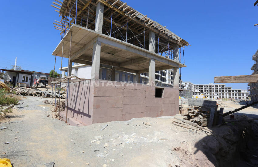 Investitionswohnungen In Einem Komplex Mit Pool In Antalya Altintas 8