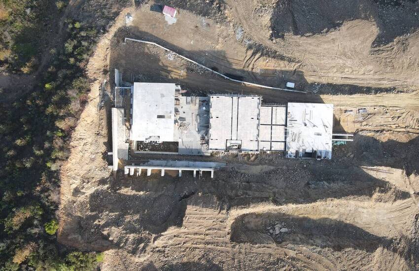 Maisons Élégantes Avec Piscines Et Jardins À Kargicak Alanya 15