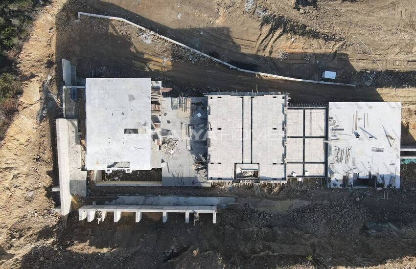 Maisons Élégantes Avec Piscines Et Jardins À Kargicak Alanya 16