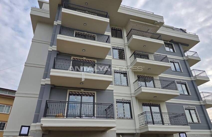 Flats in a Complex with Natural Environment in Alanya Oba 23