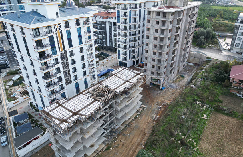 املاک در یک مجتمع با استخر در آلانیا محمودلار 23