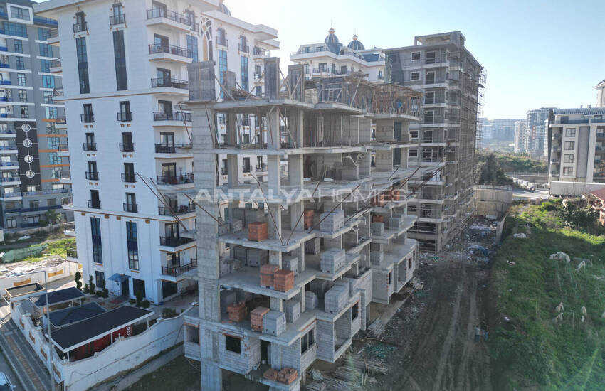 Alanya Mahmutlar'da Havuzlu Site İçinde Satılık Gayrimenkuller 23