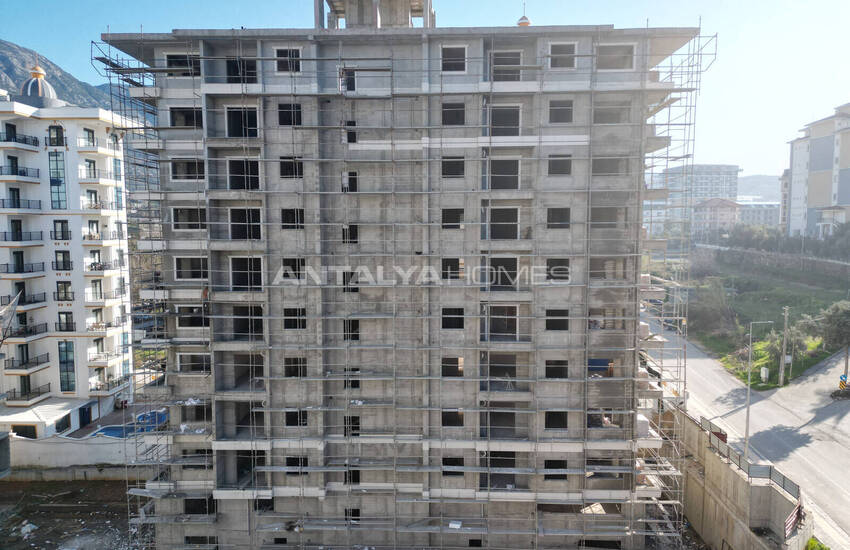 Alanya Mahmutlar'da Havuzlu Site İçinde Satılık Gayrimenkuller 24