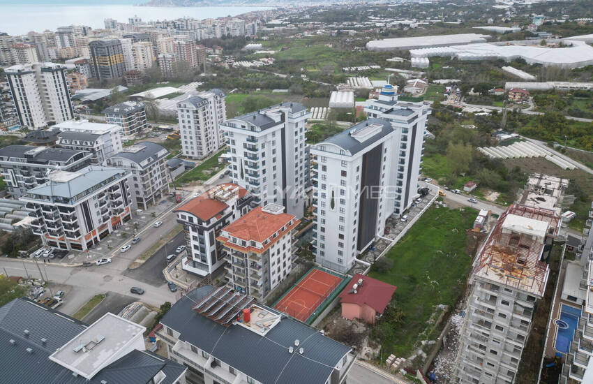 Properties in a Complex with Pool in Alanya Mahmutlar 22