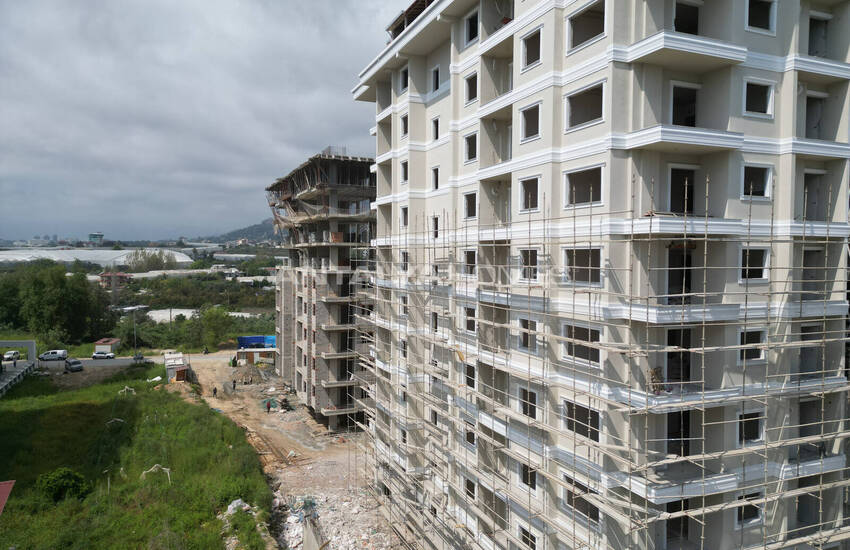 Properties in a Complex with Pool in Alanya Mahmutlar 22