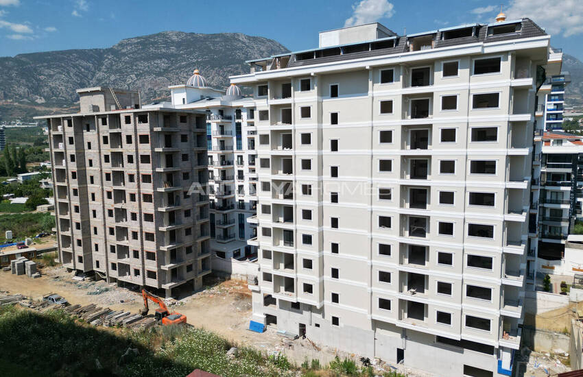 Properties in a Complex with Pool in Alanya Mahmutlar 20