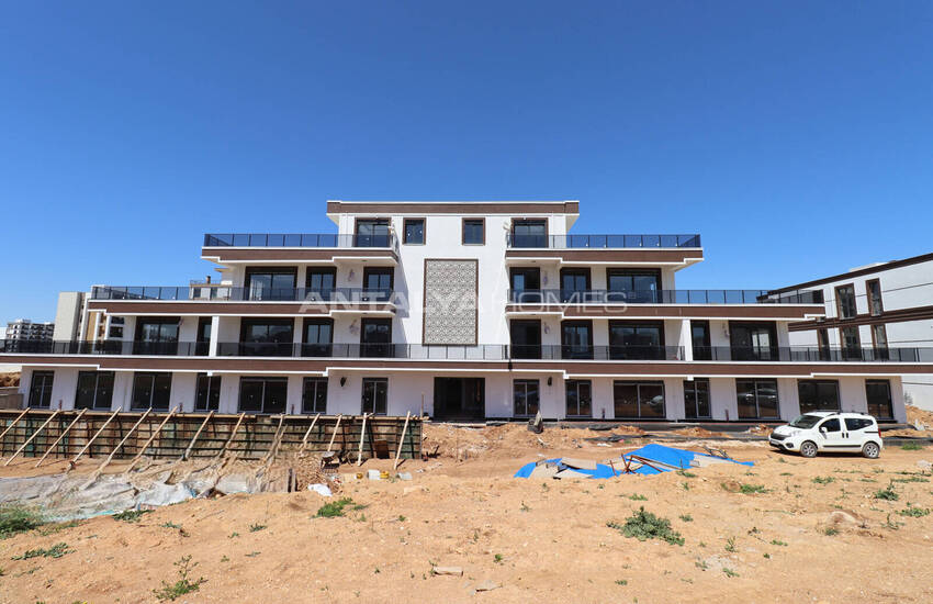 Flats with Private Gardens and Balconies in Aksu Antalya 7