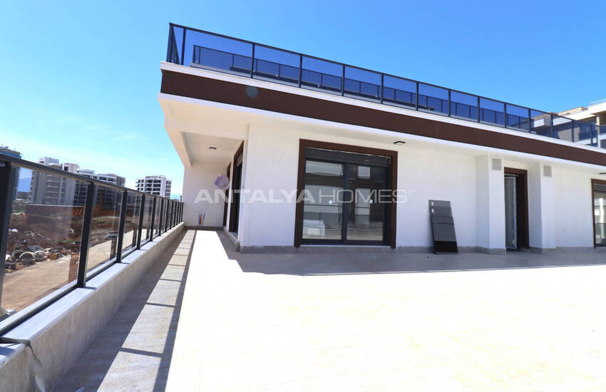 Flats with Private Gardens and Balconies in Aksu Antalya 14
