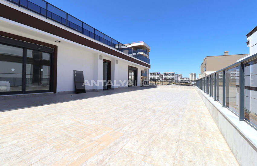 Flats with Private Gardens and Balconies in Aksu Antalya 15