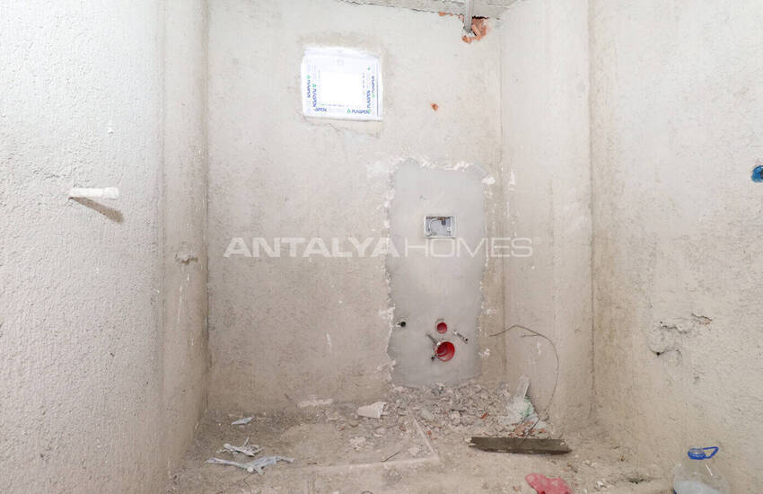 Flats Near the Tram Station in Antalya Kepez 7