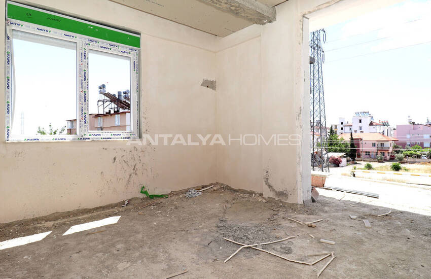 Flats Near the Tram Station in Antalya Kepez 9