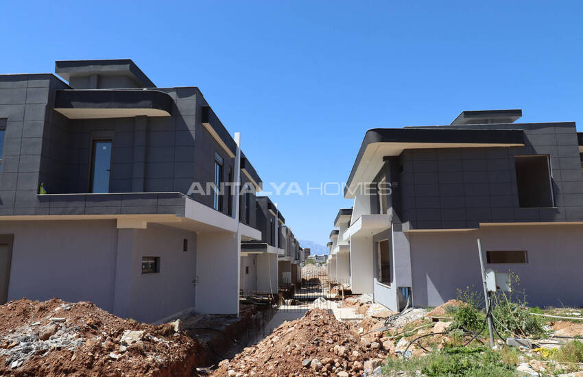 Villa's Met Prive Zwembad In De Buurt Van De Zee In Muratpasa Antalya 57