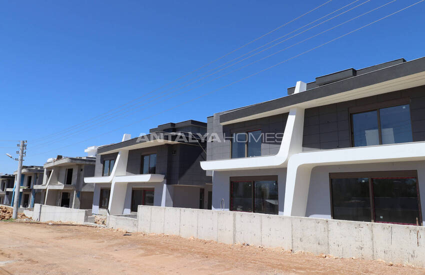 Villa's Met Prive Zwembad In De Buurt Van De Zee In Muratpasa Antalya 56