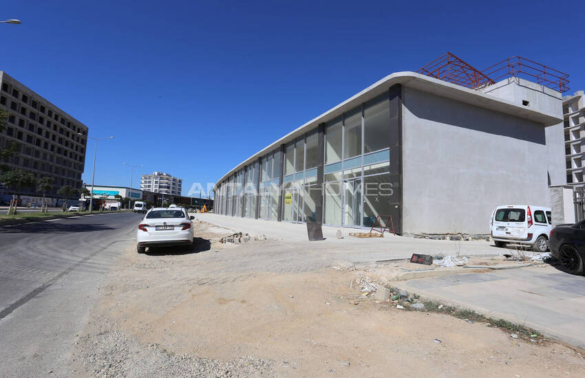 High-income Potential Shops on the Main Road in Antalya 4