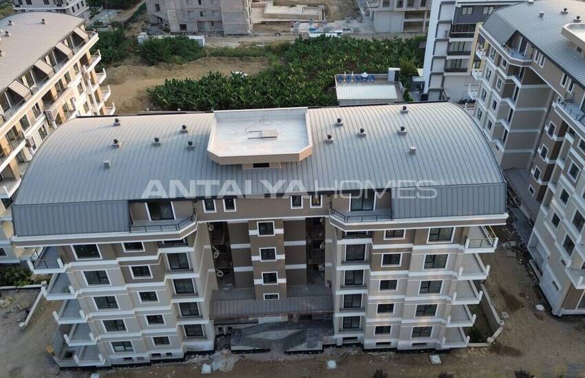 Alanya'da 3 Bloklu Sosyal Olanaklara Sahip Sitede Daireler 29
