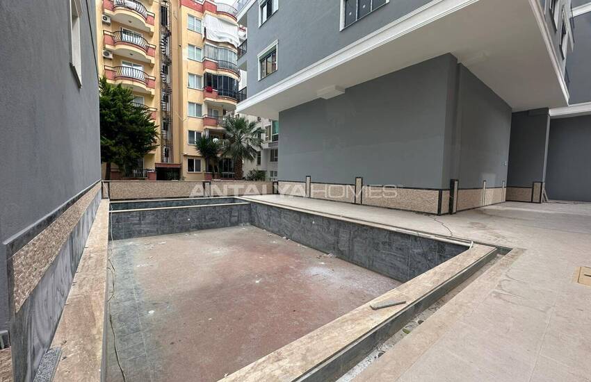 Alanya'da Sosyal Olanaklara Yakın Satılık Daireler 30