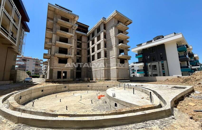 Alanya'da Zengin Olanaklara Sahip Sitede Daireler 18