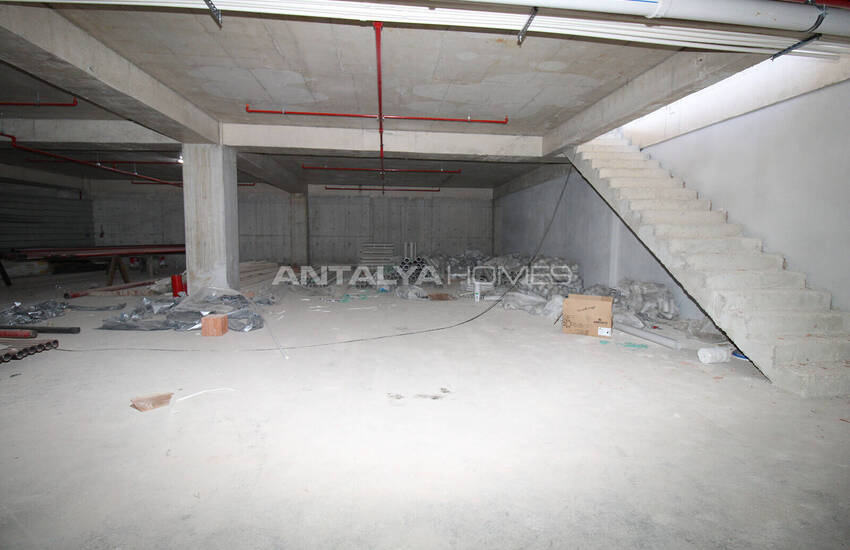 Antalya Altıntaş'ta Havalimanına Yakın Projede Geniş Dükkan  18