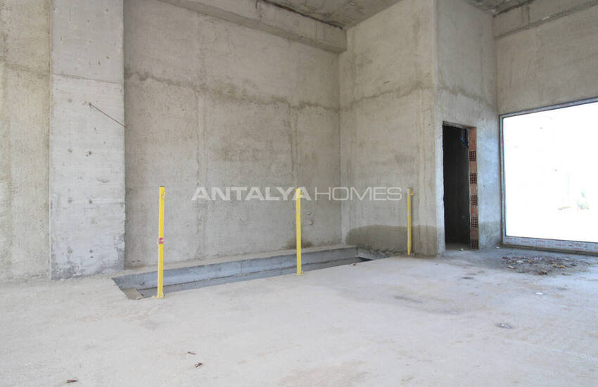 Antalya Altıntaş'ta Havalimanına Yakın Projede Geniş Dükkan  22