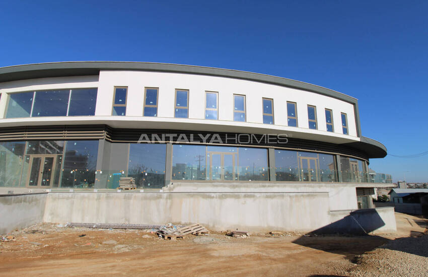 Antalya Altıntaş'ta Havalimanına Yakın Projede Geniş Dükkan  11