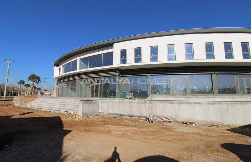 Antalya Altıntaş'ta Havalimanına Yakın Projede Geniş Dükkan  12