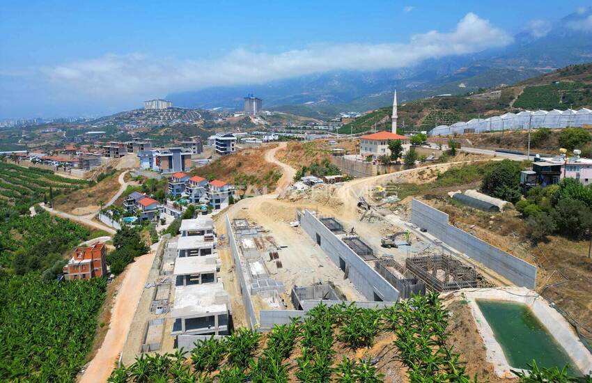 Detached Houses with Private Pools and Gardens in Alanya 29