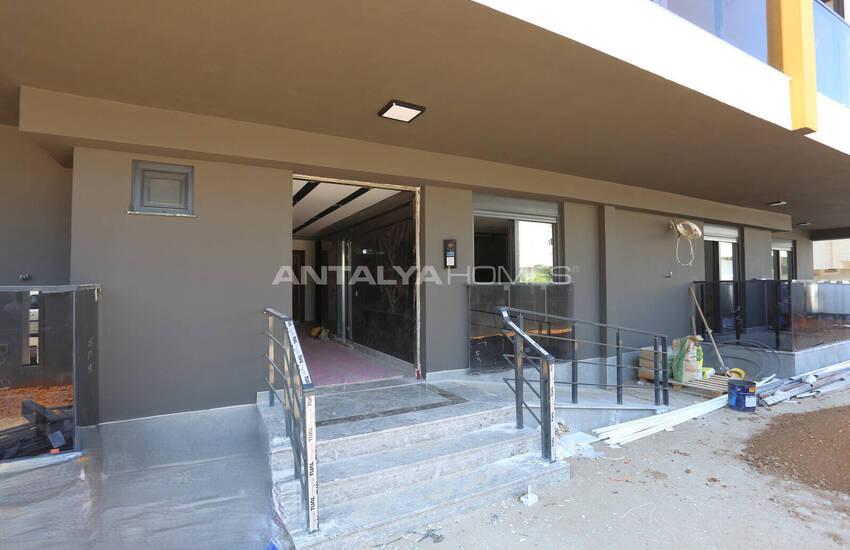 شقق سكنية مع مسبح بالقرب من المركز التجاري في مراد باشا أنطاليا 21