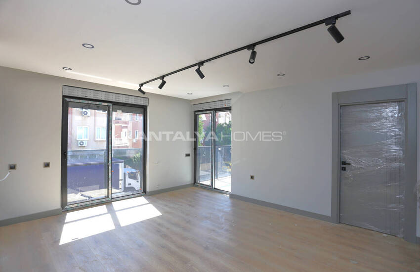 شقق سكنية مع مسبح بالقرب من المركز التجاري في مراد باشا أنطاليا 24