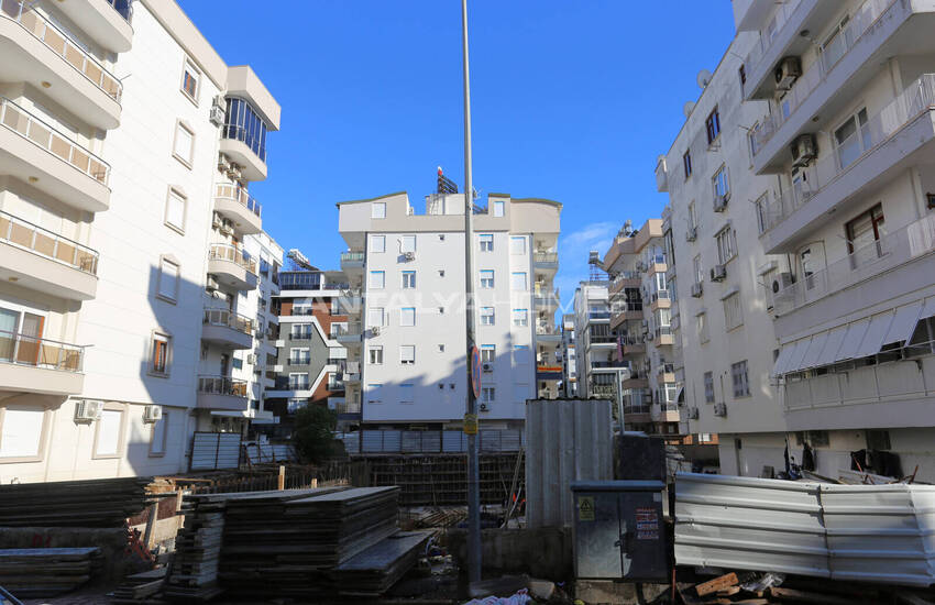 Stylish Flats with Parking Lot in Antalya Muratpaşa 3