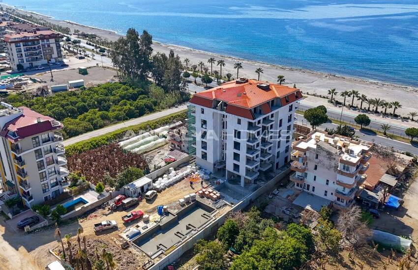 Kestel Alanya'da Sosyal Olanaklara Sahip Denize Sıfır Sitede Daireler 6