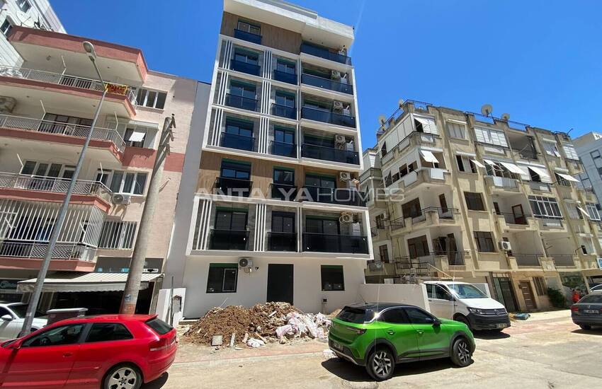Antalya Muratpaşa'da Denize 2 Km Mesafede Daireler 17