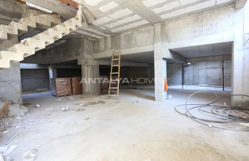Konyaaltı'nda Denize Yakın Sitede Balkonlu Daireler 8