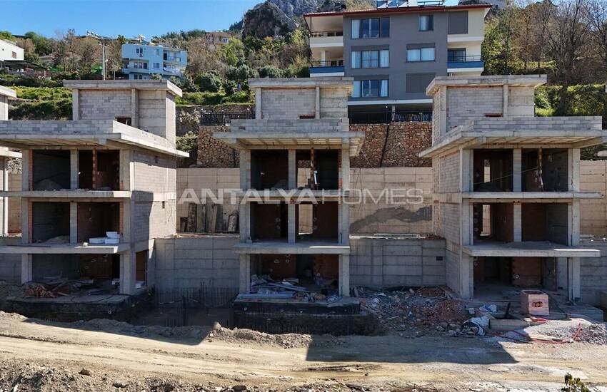 Elegant Houses with Private Pool and Garden in Alanya 22