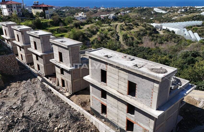 Elegant Houses with Private Pool and Garden in Alanya 19