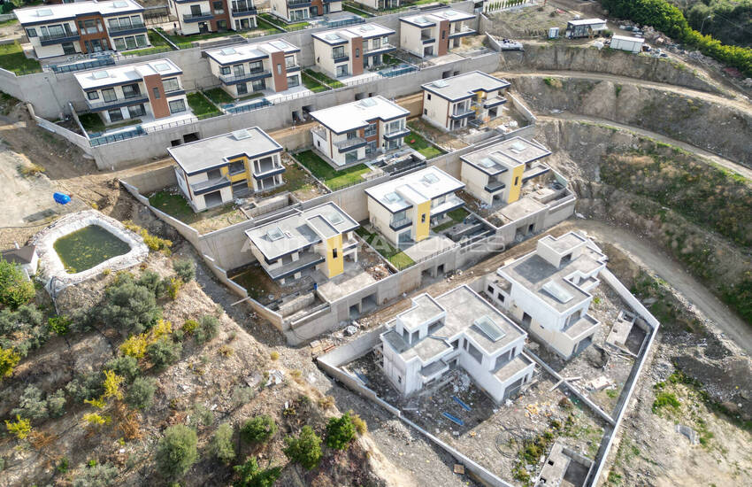 Sea View Houses with Pool for Sale in Alanya 34