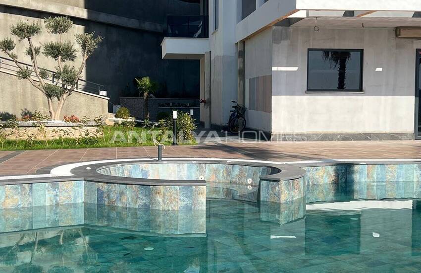 Квартиры с видом на море в комплексе в Алании, Тосмур 13