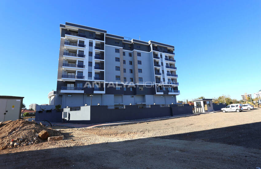 شقق في مجمع سكني يضم مسبحًا وموقف سيارات في أنطاليا 27