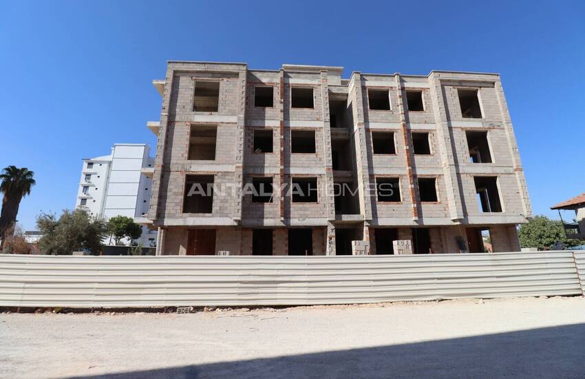 2-bedroom Flats in a Secured Complex in Antalya Kepez 5